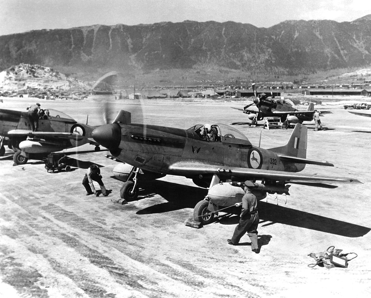 1200px-F-51Ds_2_Sqn_SAAF_Korea_May_1951.jpeg