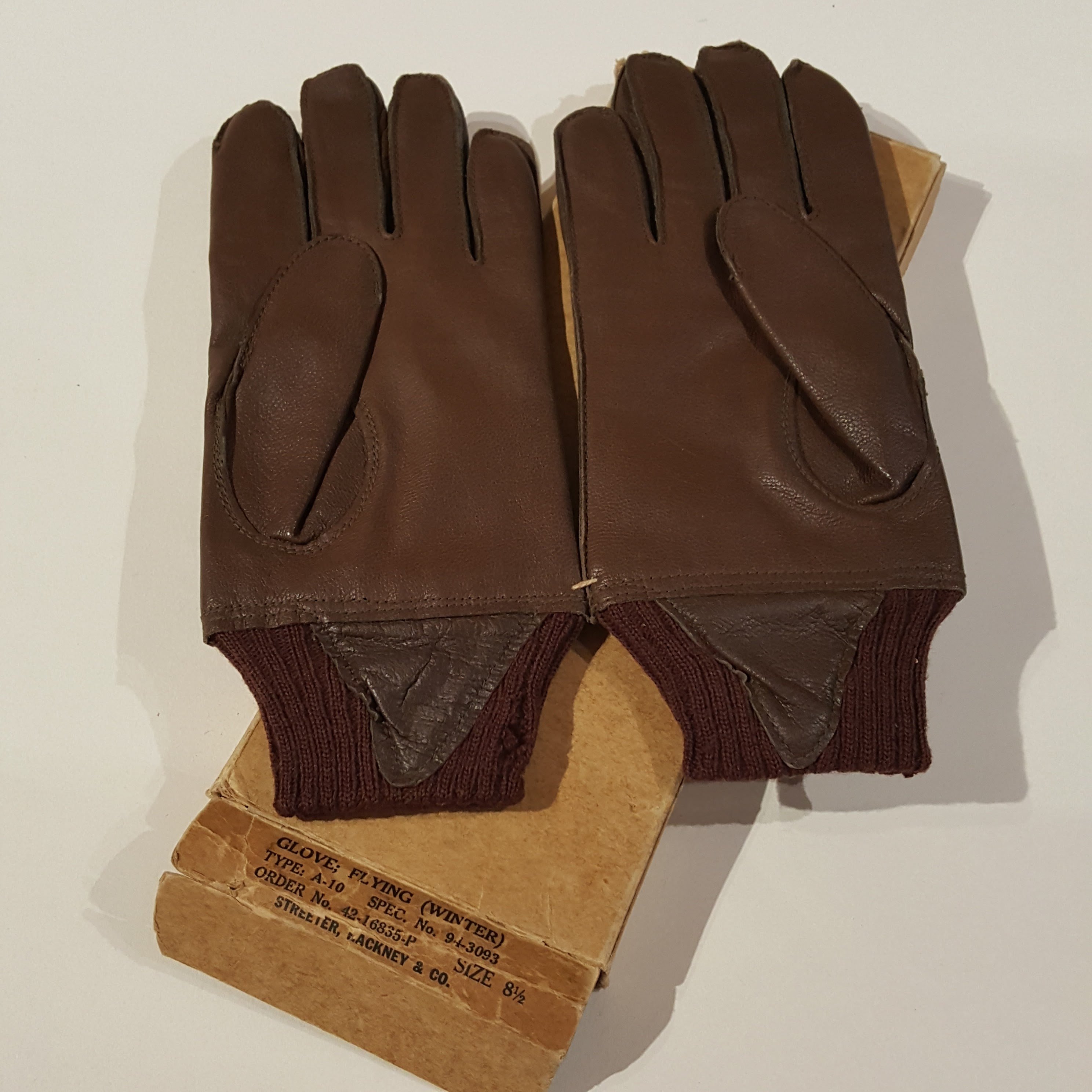 glove maker name