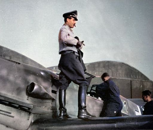 adolf galland  me 109g.jpg