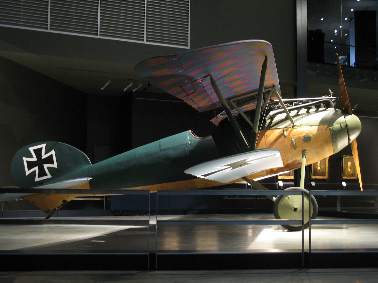 Albatros_DVa_Serial_D.5390-17.jpg