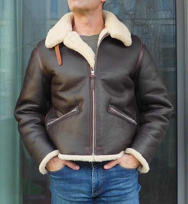 AVI Leather D-1 17.JPG