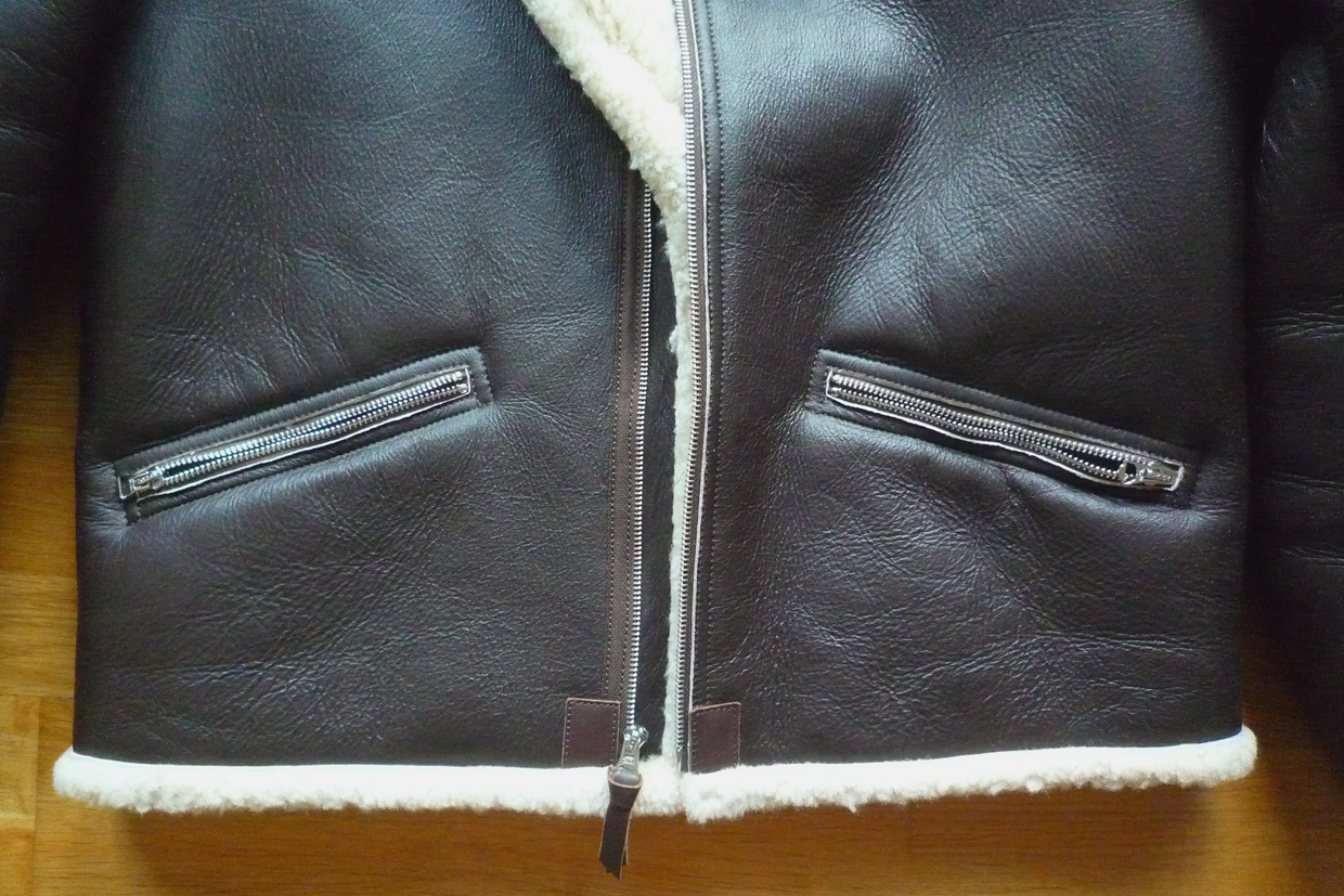 AVI Leather D-1 CU 17.JPG