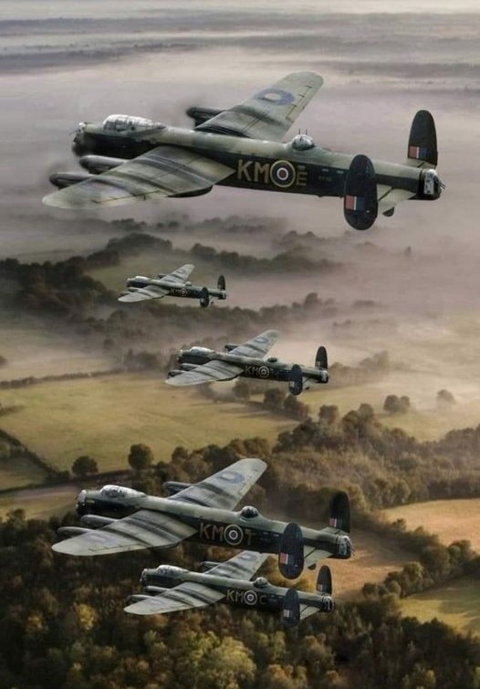 avro lancaster.jpg