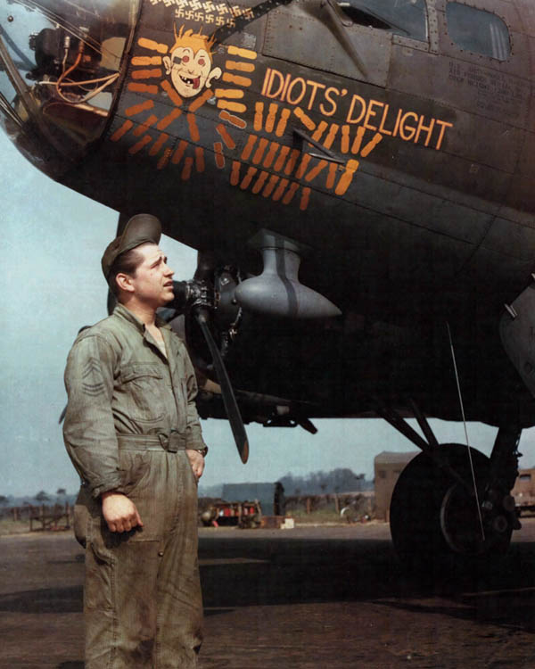 b-17-nose-art-idiots-delight.jpg