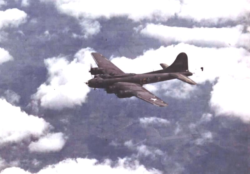 B-17F-42-29815. Jackie Ellen aka Miami Clipper..jpg