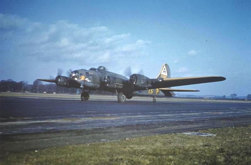 b17 TAKEOFF.jpg