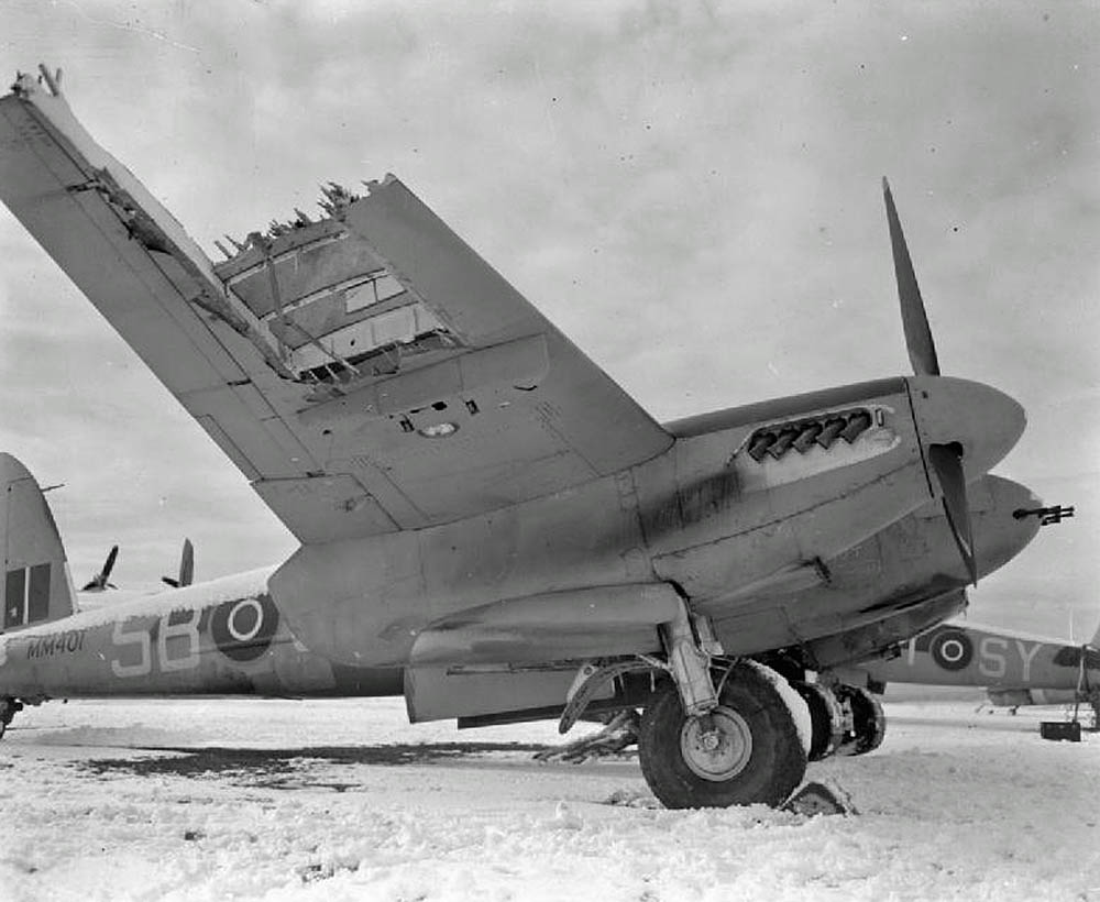 damaged-De-Havilland-Mosquito-FB-Mark-VI.jpg