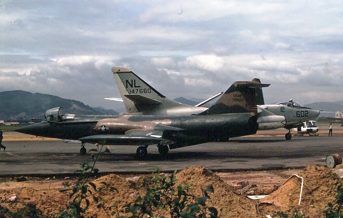 danang-flightline-vietnam-4392814-o-1.jpg