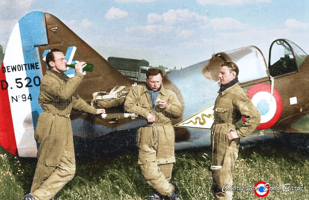 Dewoitine D.520 n°94, 1ère escadrille du GC I3 Wez Thuisy du sgt  Lucien Rigalleau abattu à Su...jpg