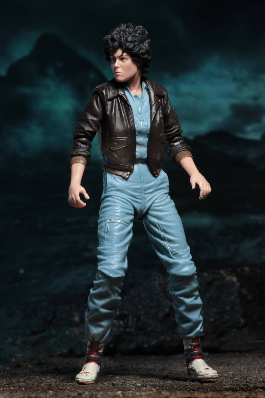 ELLEN-RIPLEY-BOMBER-JACKET-FIGURINE-ARTICULÉE-ALIENS-SERIE-12-NECA-18-CM-–-5-634482516379-–-ki...jpg