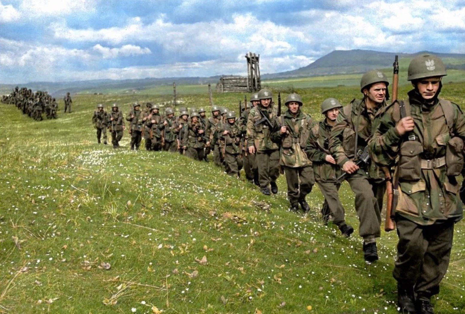 Exercises of the soldiers of the 1st Independent Parachute Brigade of the Polish Armed Forces.jpg