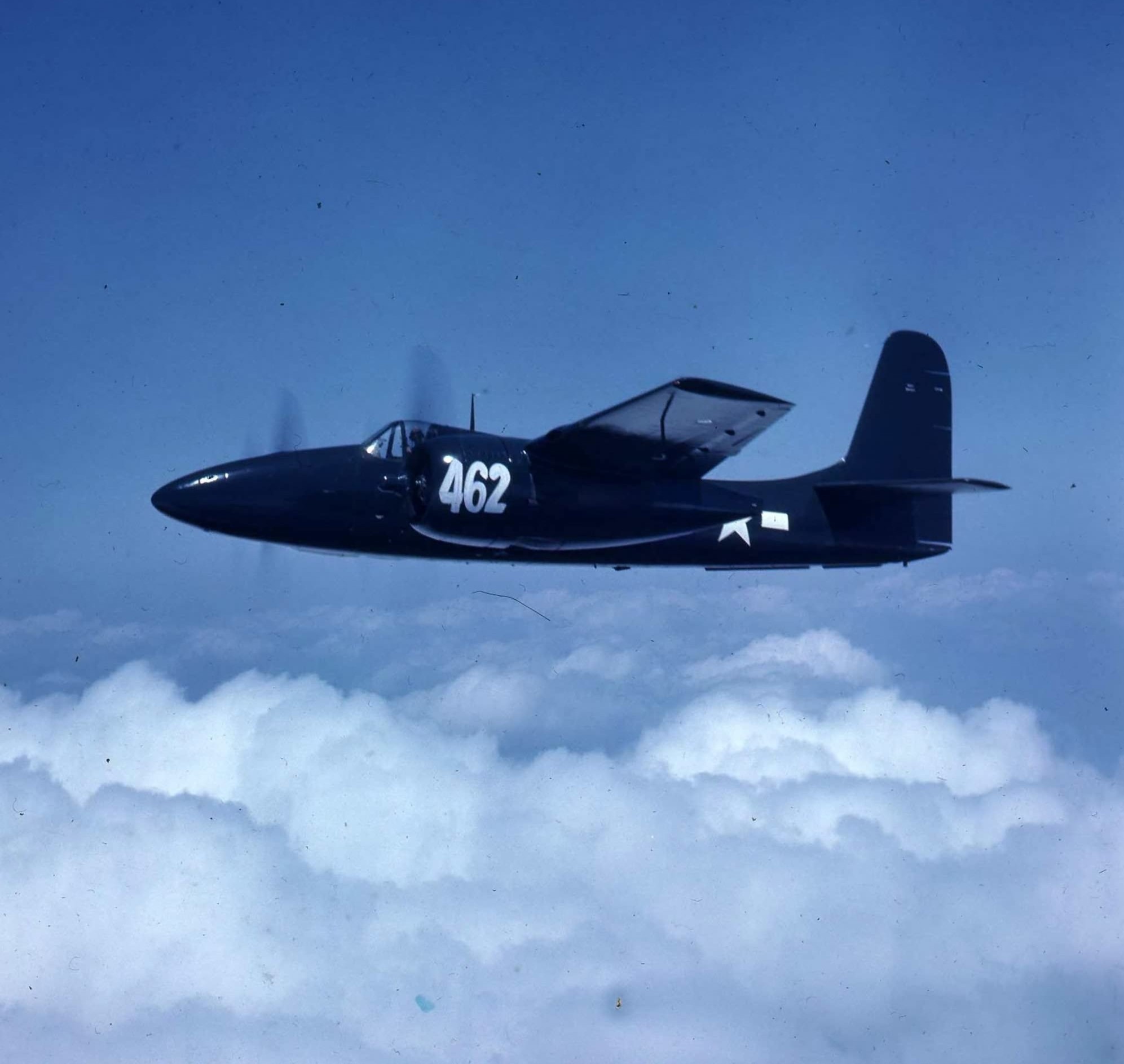 F7F-3_80462_3~2.jpg