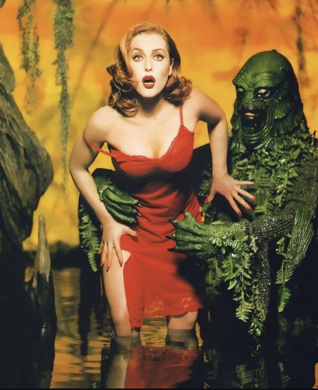 gillian-anderson-photographed-by-david-lachapelle-1997-for-v0-bcxpbjfnkcwd1.jpg