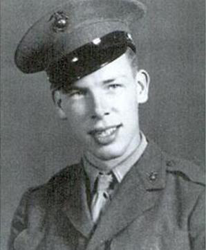 Lee Marvin USMC 03.jpg