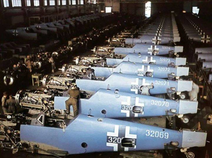 Messerschmitt Bf 109 production line.jpg