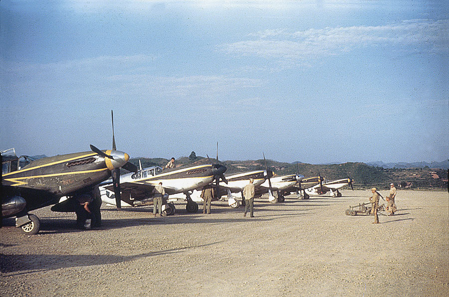 p51s_loah_1945_large.jpg