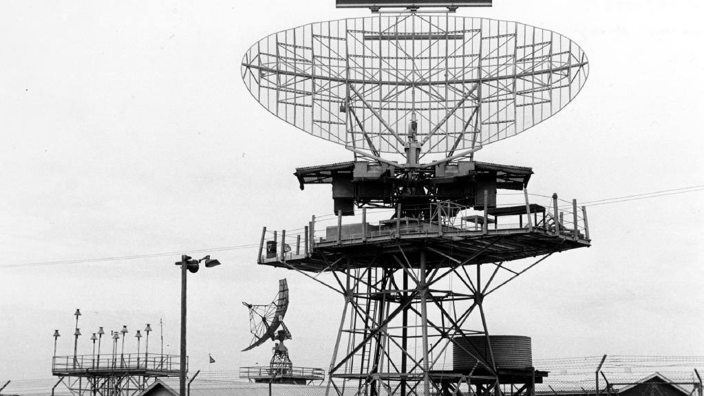 radar-station-beacon-hill-1950-s_orig.jpg