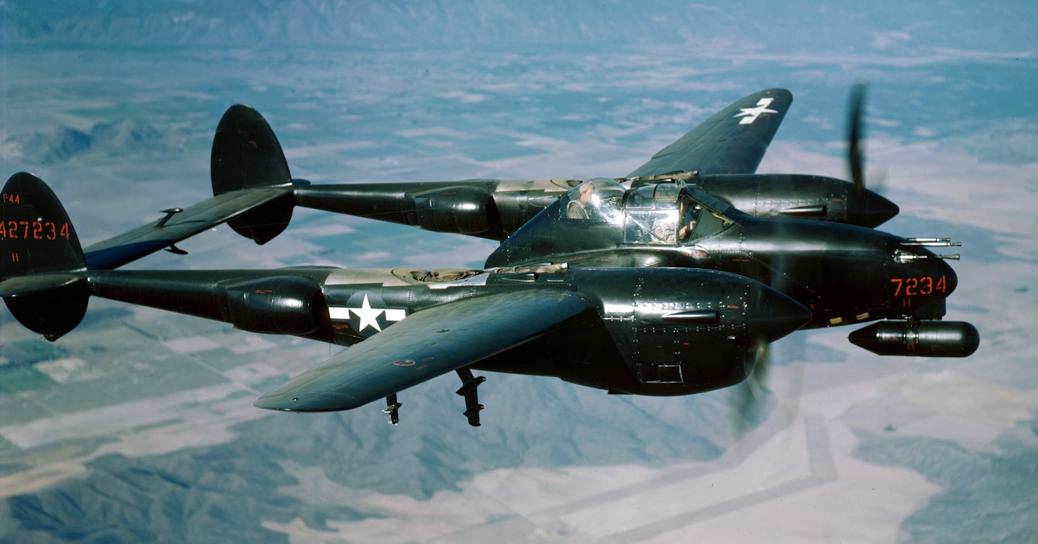 Twin-seat night fighter Lockheed P-38M.jpg