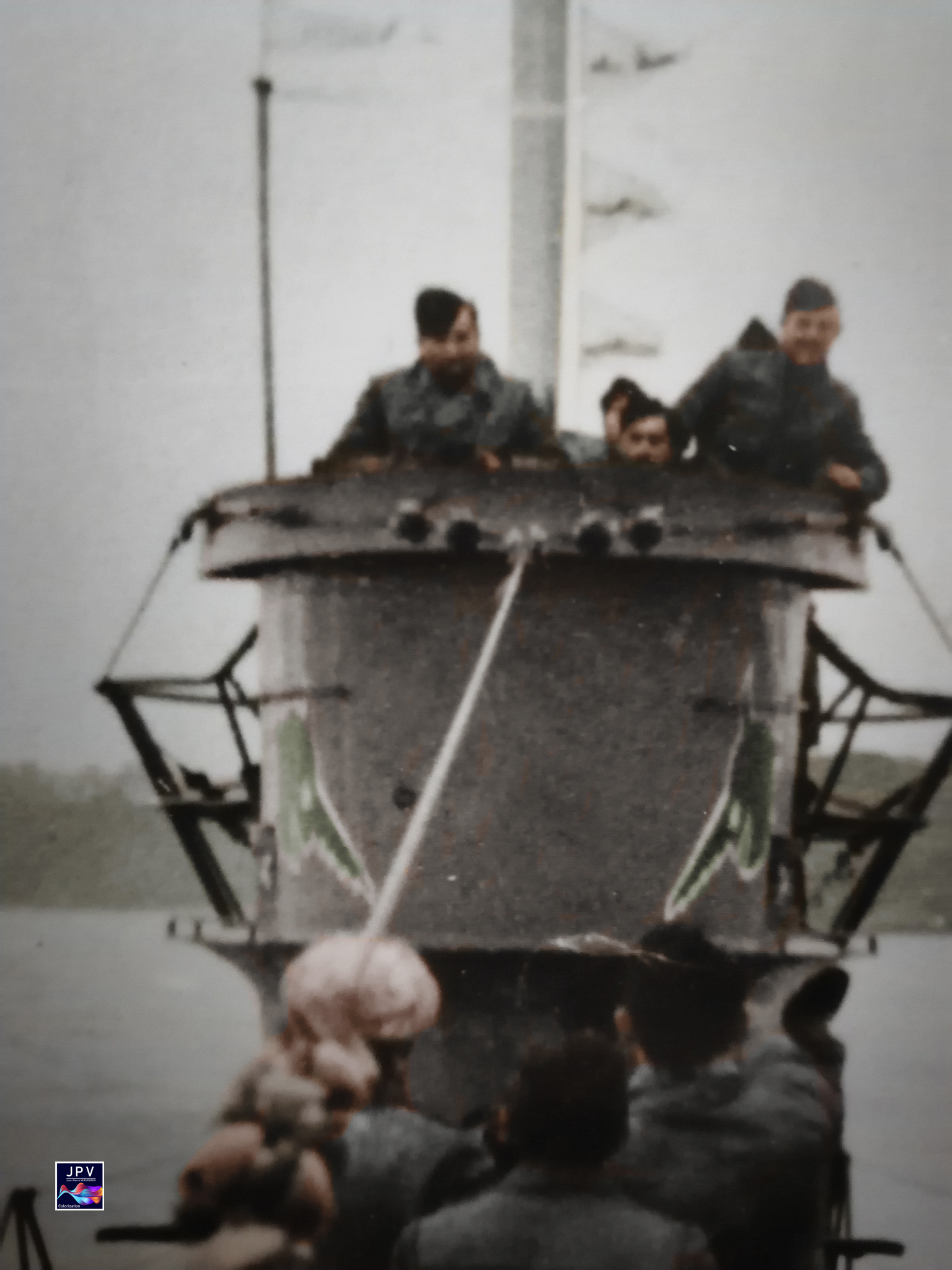 U-96 entering at Saint-Nazaire - 28.02.1941.jpg